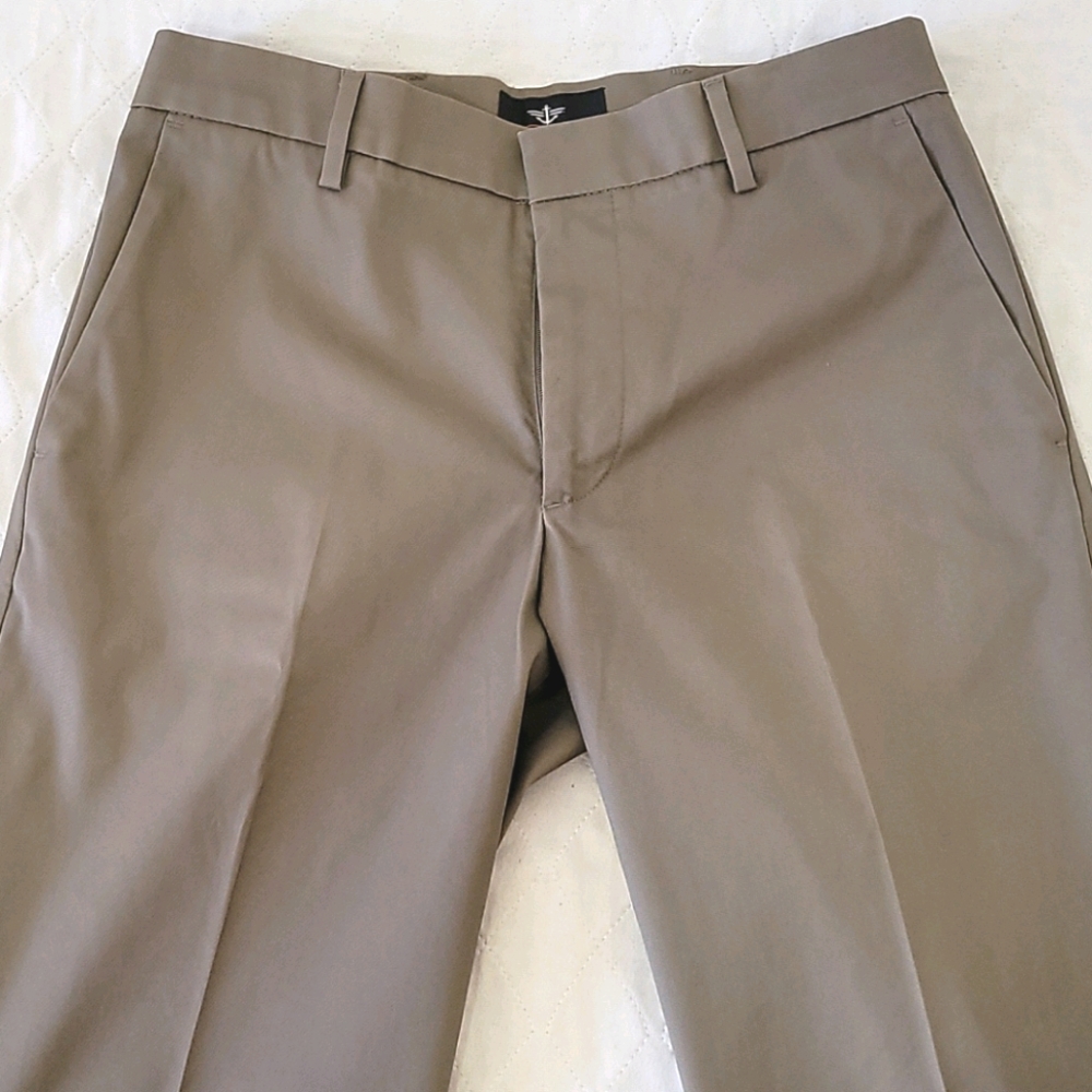 Dockers Plain Front Brown Pants Sz 30 x 32